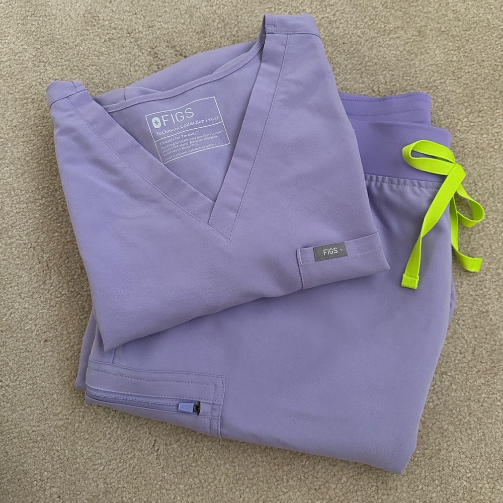 FIGS Lilac Scrub Set with Neon Green Tie